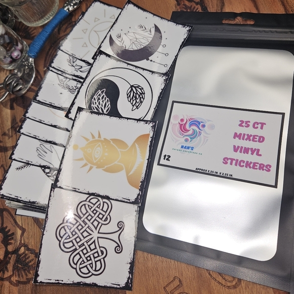 25 CT Mixed Vinyl Stickers Handmade - Picture 3 of 3